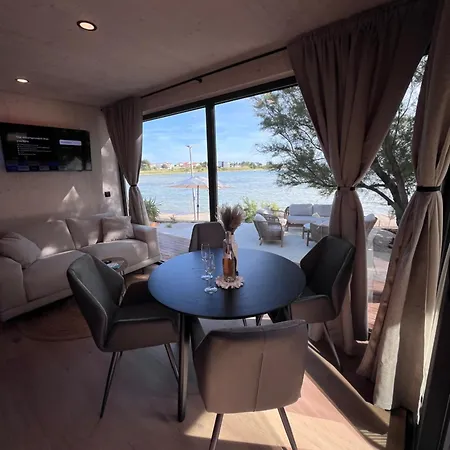 10gardens Premium Mobile Homes With Private Jacuzzi & Sauna By Oiko Collection Holiday home *