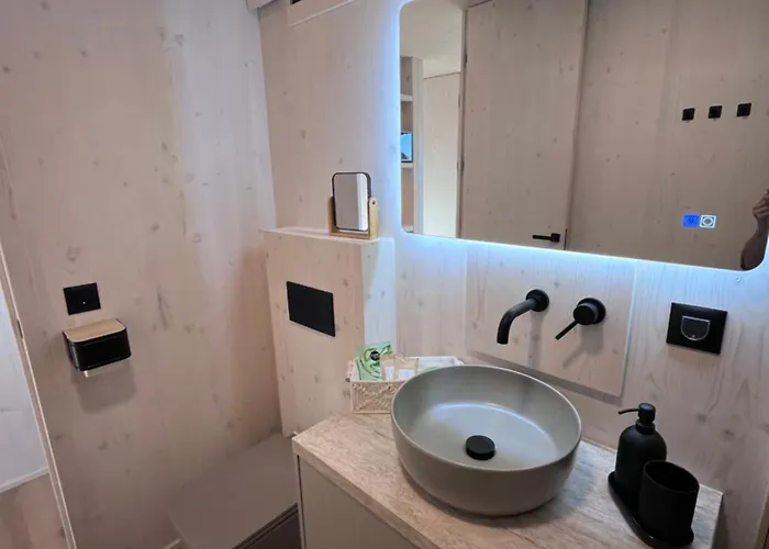 Hébergement de vacances 10gardens Premium Mobile Homes With Private Jacuzzi & Sauna By Oiko Collection