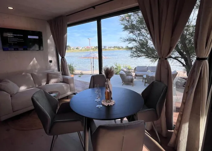 10gardens Premium Mobile Homes With Private Jacuzzi & Sauna By Oiko Collection Hébergement de vacances *
