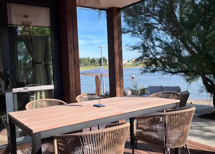 Hébergement de vacances 10gardens Premium Mobile Homes With Private Jacuzzi & Sauna By Oiko Collection *
