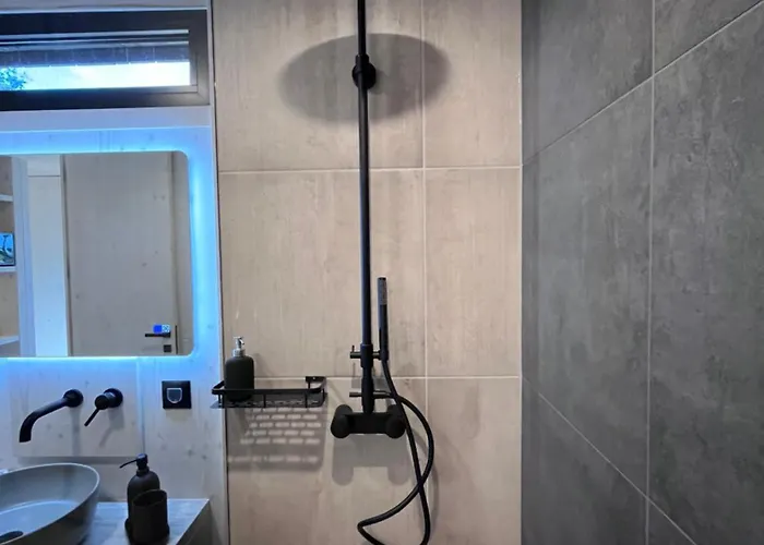 Vakantiehuis 10gardens Premium Mobile Homes With Private Jacuzzi & Sauna By Oiko Collection *